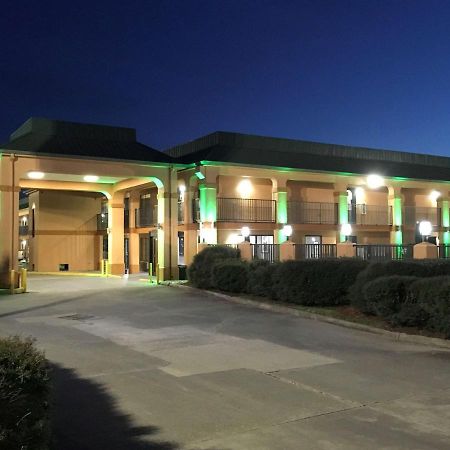 Americas Best Value Inn Denham Springs Exterior foto